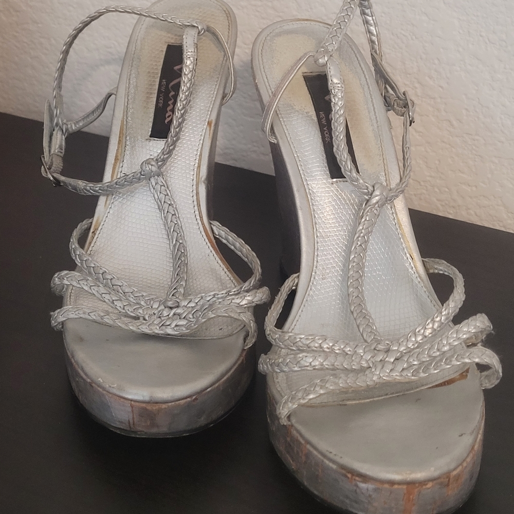 Nina Silver Distressed Wedges